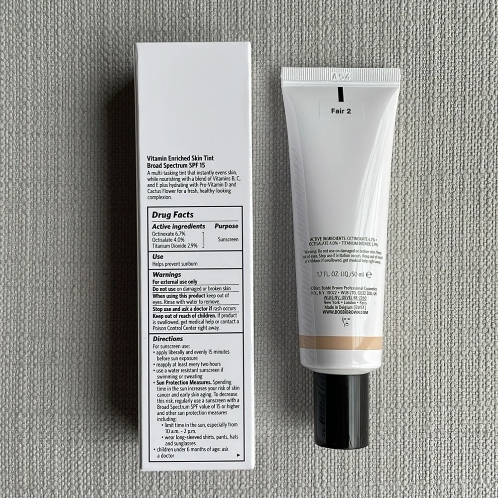 Bobbi Brown Vitamin Enriched Hydrating Skin Tint SPF 15 - FAIR 2
